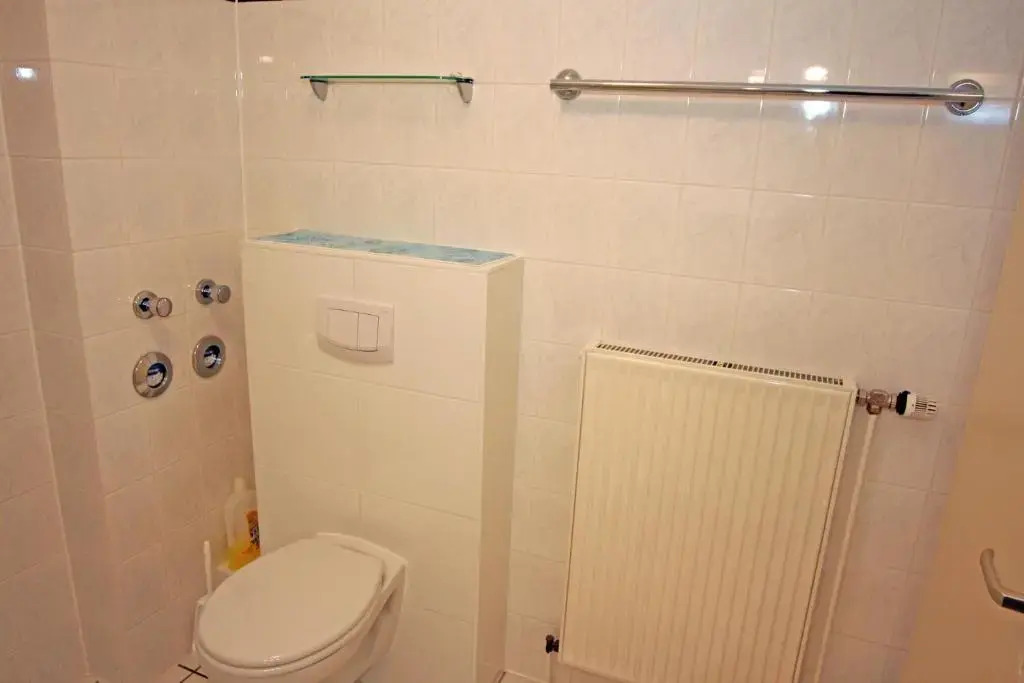 Apartment 8