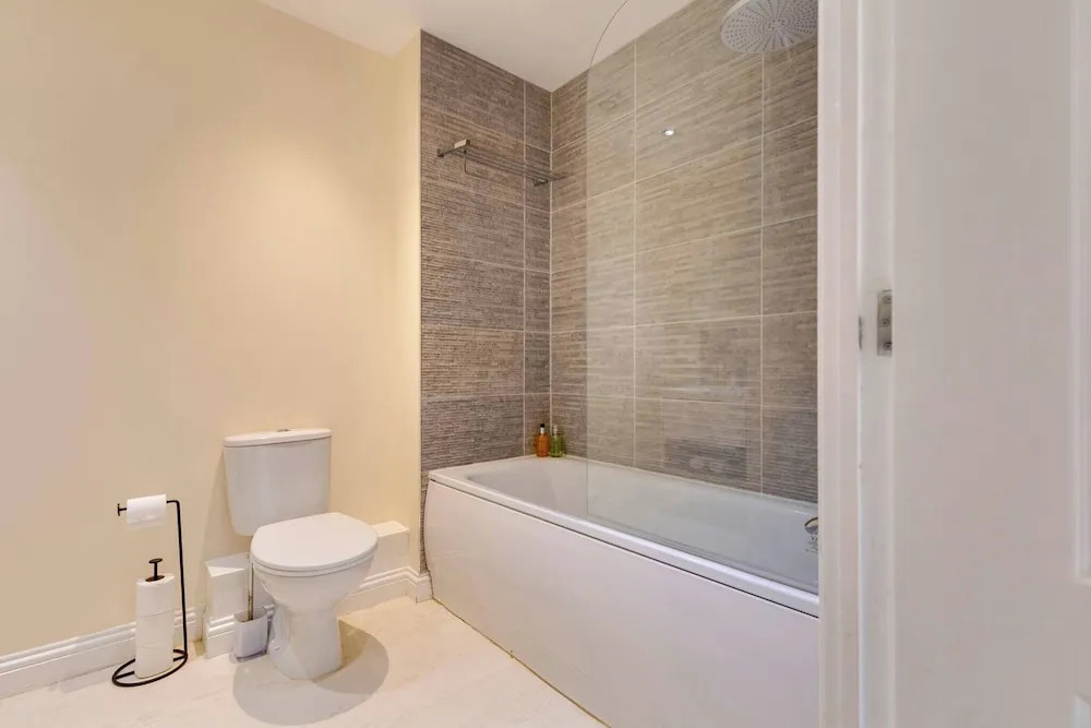 Modern Cambridge Home Business & Holiday Stays