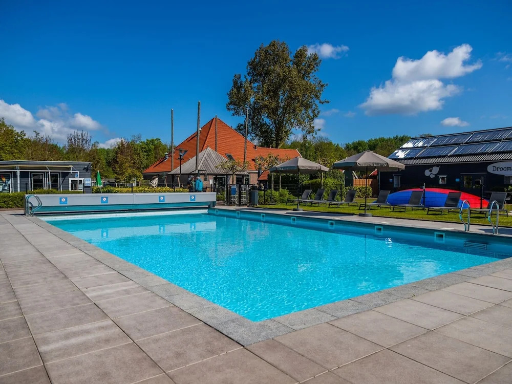 Modern Holiday Home in Velsen-zuid