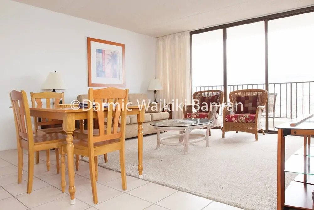 2-3107 Waikiki Banyan