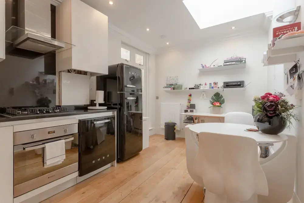 Modern 1 Bedroom Flat in Highbury