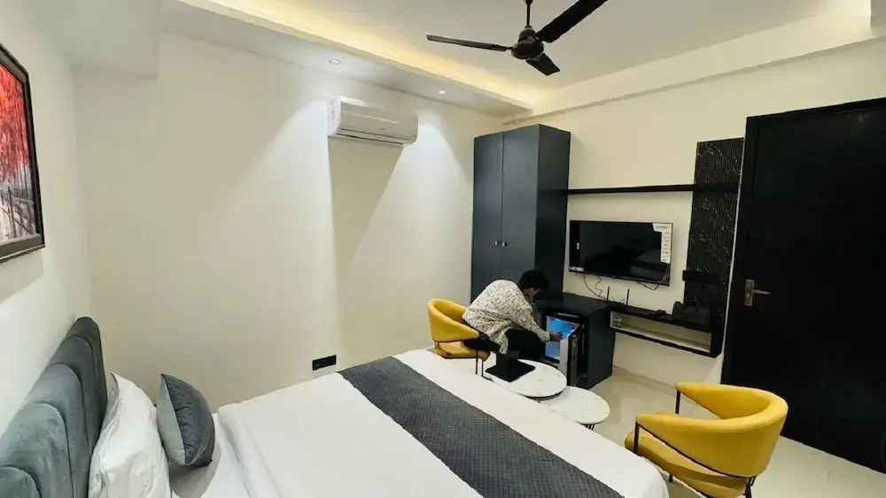 Reebah Inn & Suites
