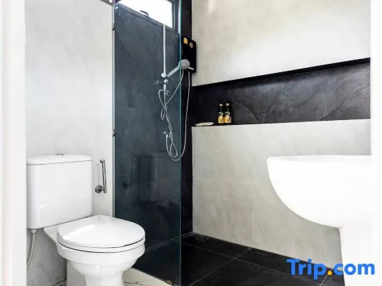 2BR TownHouse6 MonkeyHill with original design