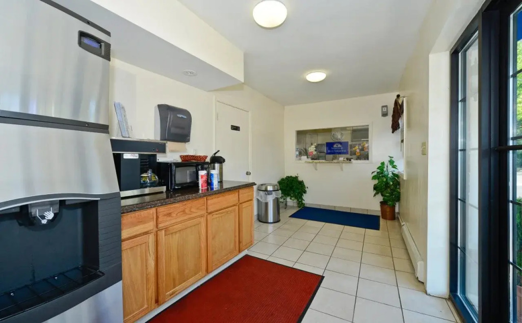 Red Carpet Inn - Norristown