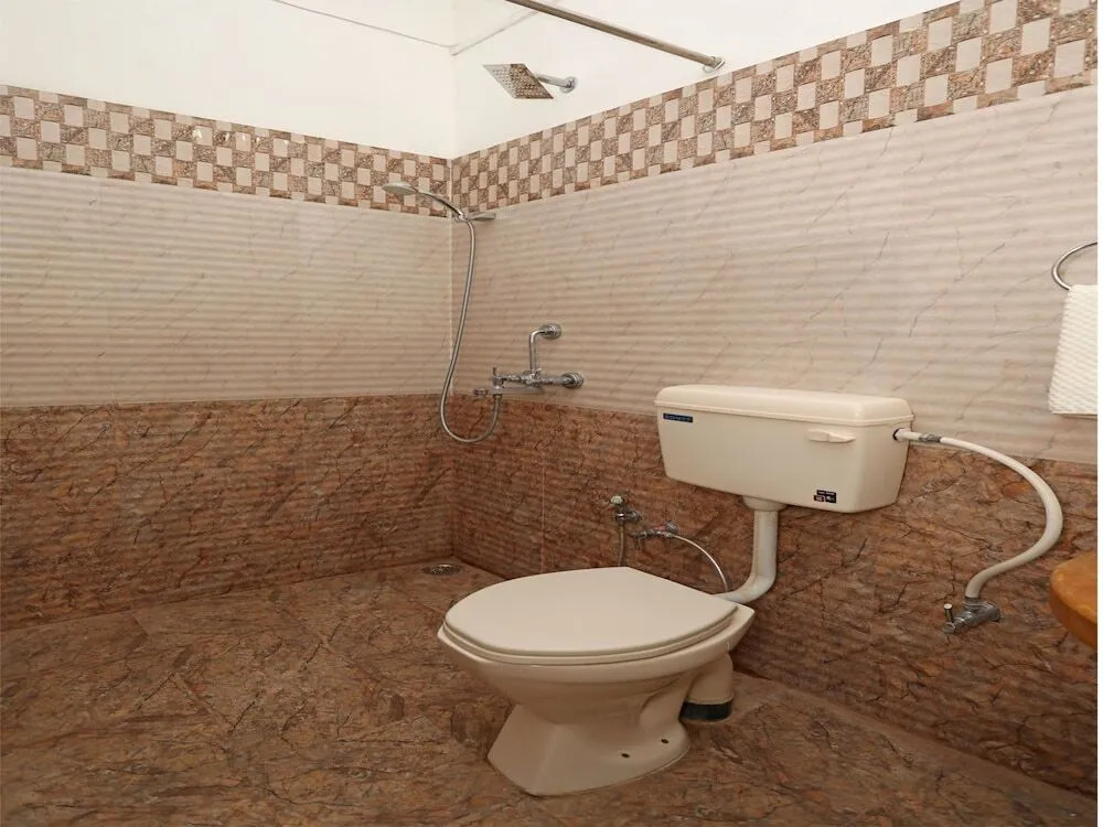 Hotel Heera Court