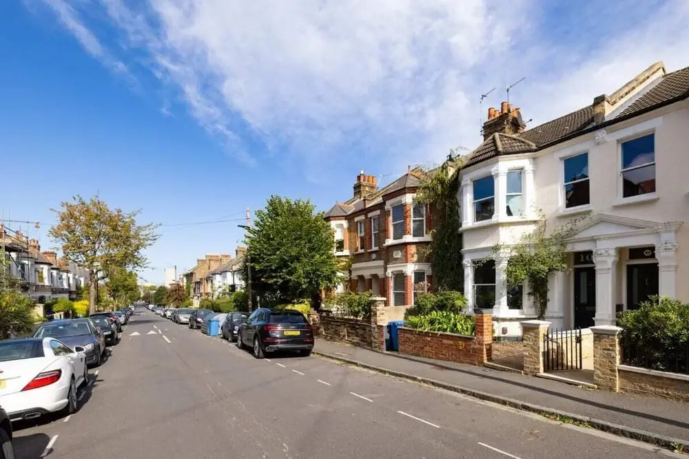 The Camberwell Secret - Alluring 3bdr House With Garden