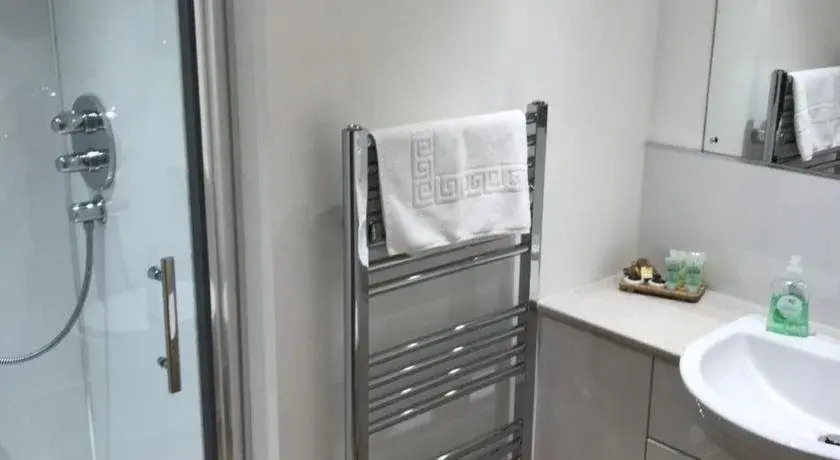 Urquhart Caledonian Hotel