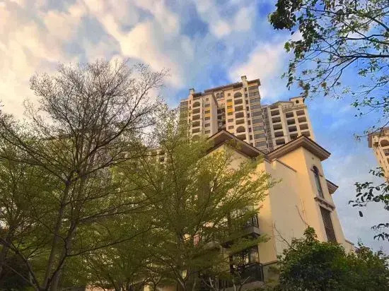 HuiDong Vanke ShuangYue Bay Waterscape Apartment Hotel