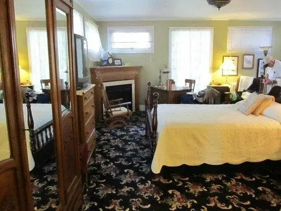 Everest Inn Bed and Breakfast