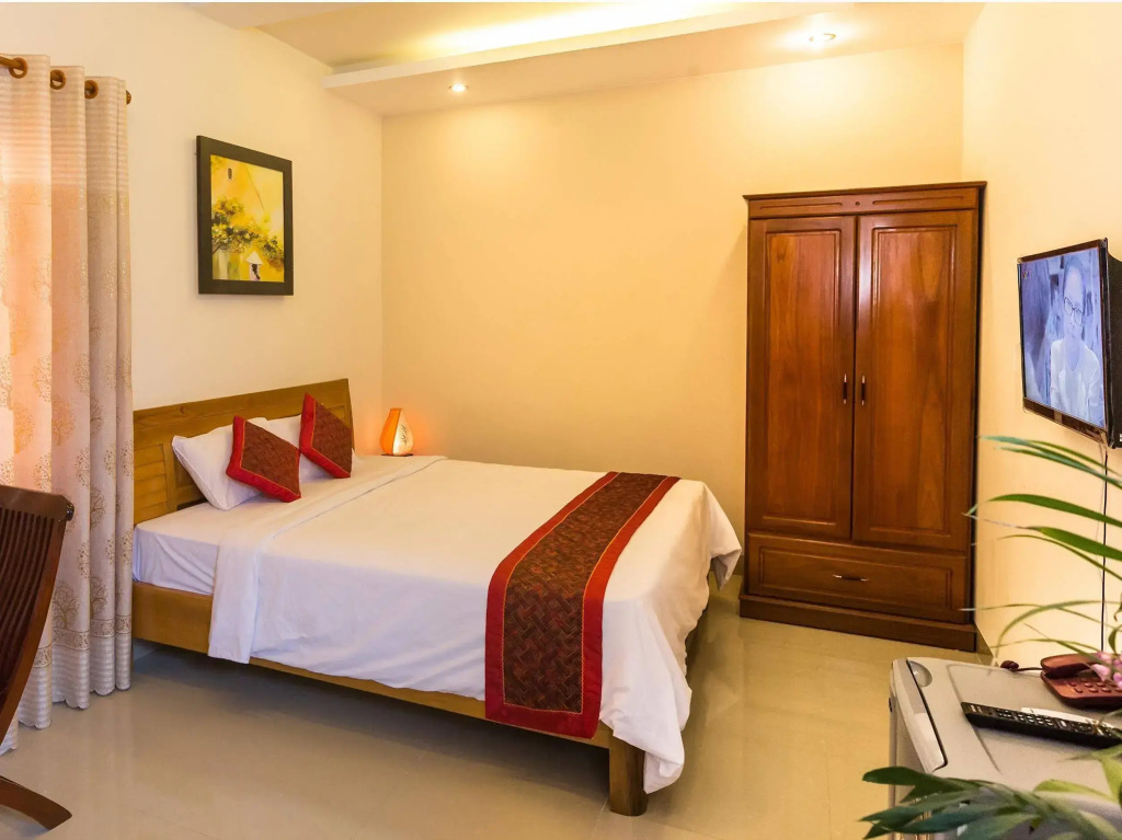 Hoang Thu Hostel