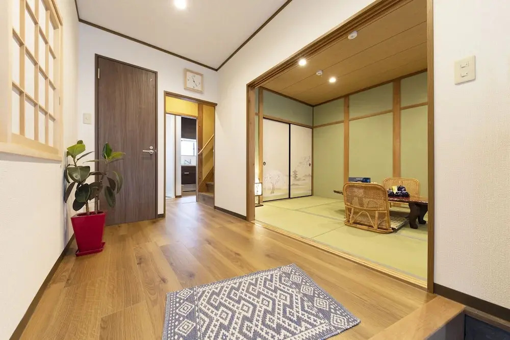 Shirakabanoyado-Uehonmachi