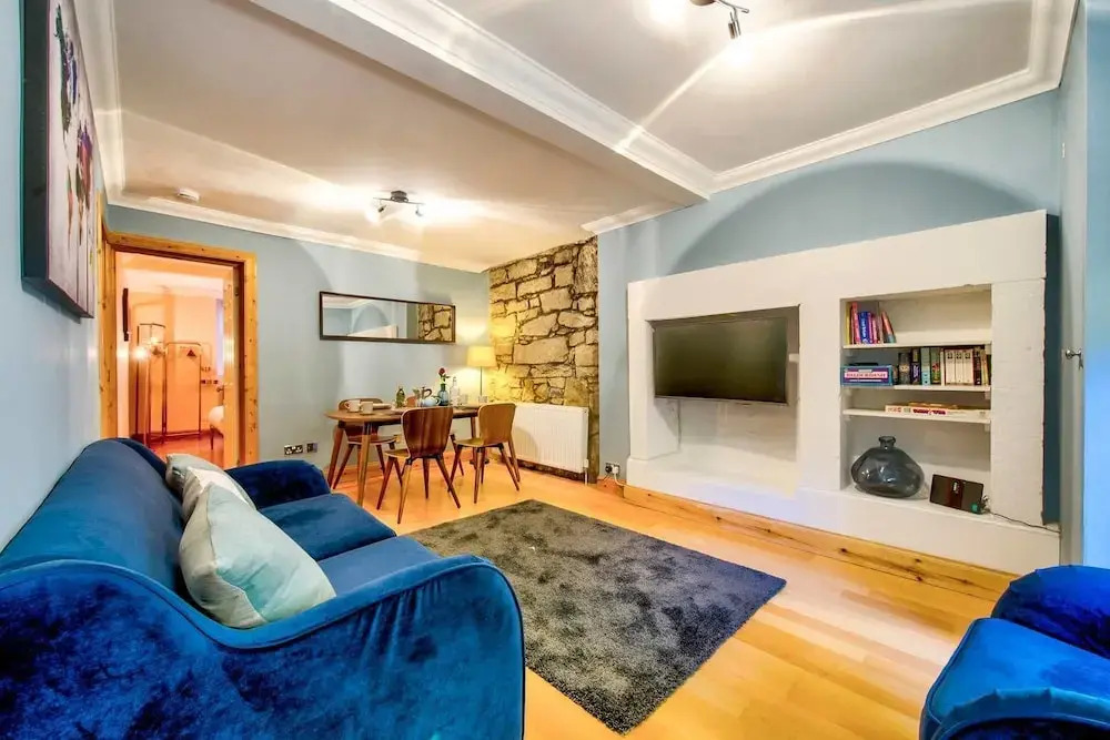 Cool Stockbridge Apartment - Edinburgh New Town