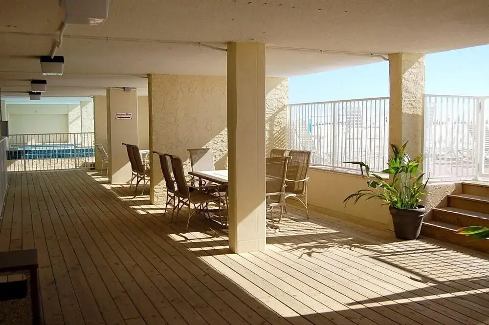 Castaways 3B 2 Bedroom Condo By Redawning