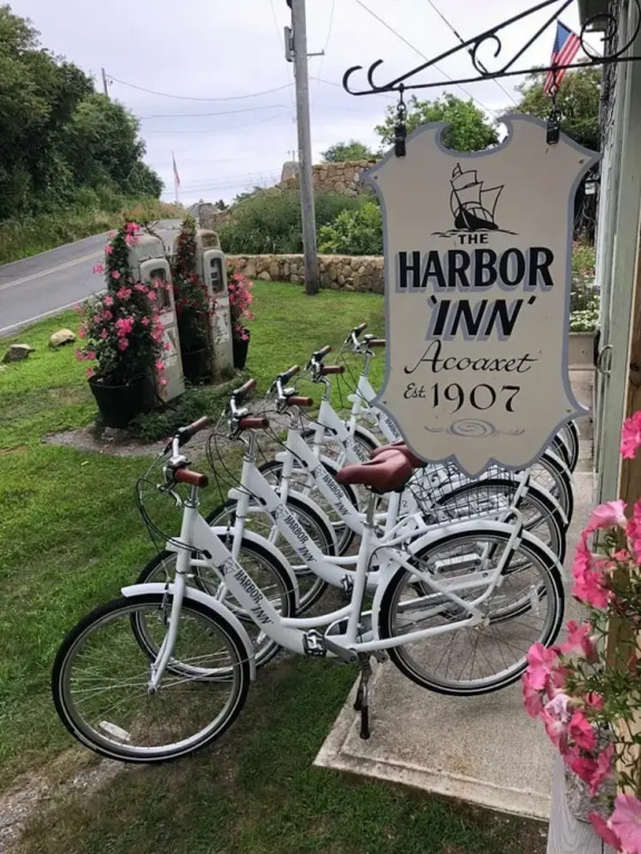 The Harbor Inn