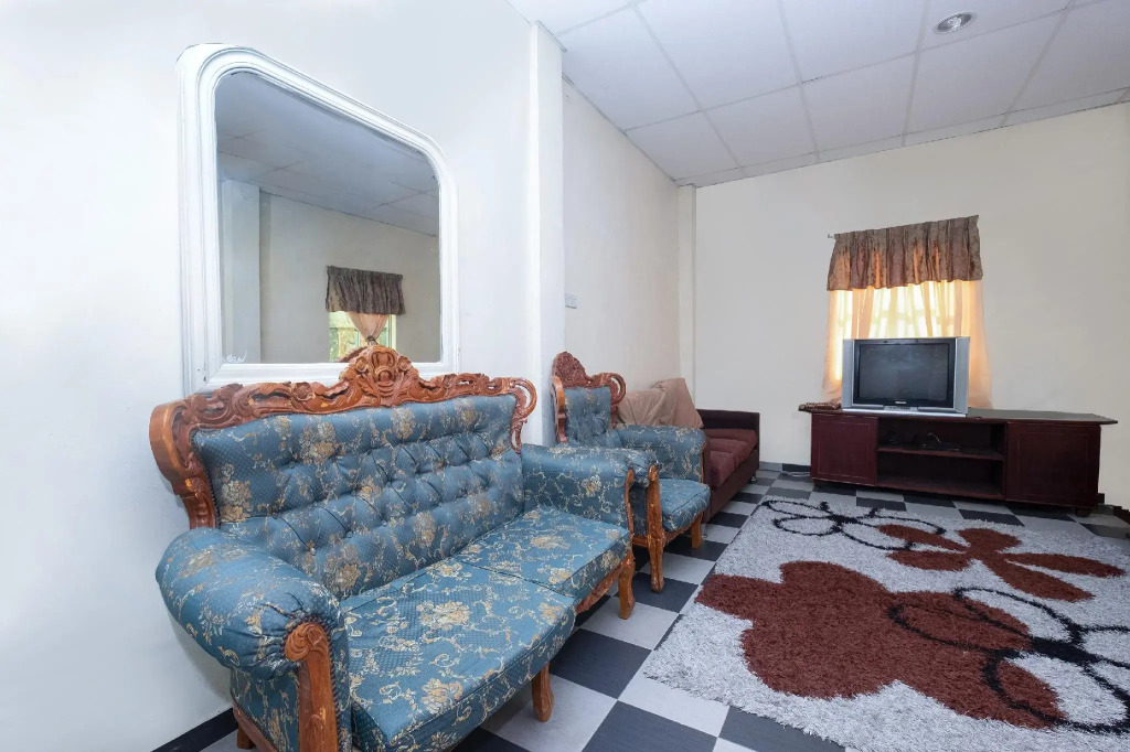 OYO 89984 Noris Wang Homestay