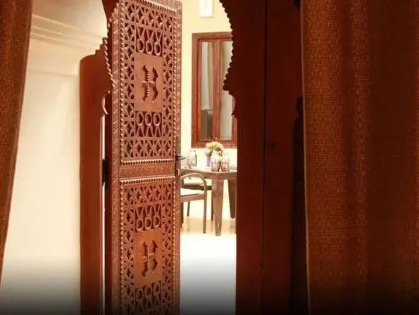Riad Charlott