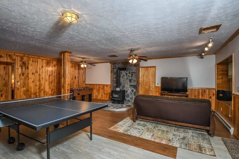 Hillside Retreat 4 Bedroom House
