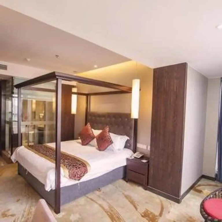 Yijia Chain Hotel