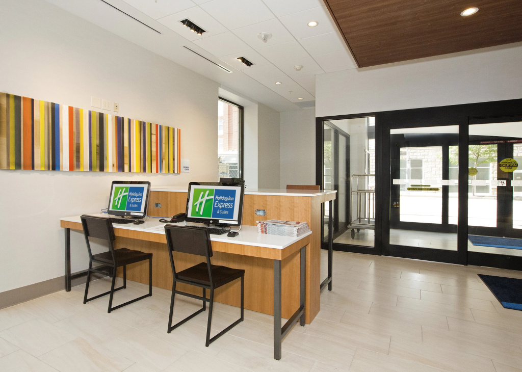 Holiday Inn Express & Suites Pittsburgh North Shore by IHG