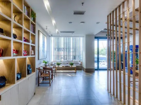 Zhengzhou Jujing Hotel