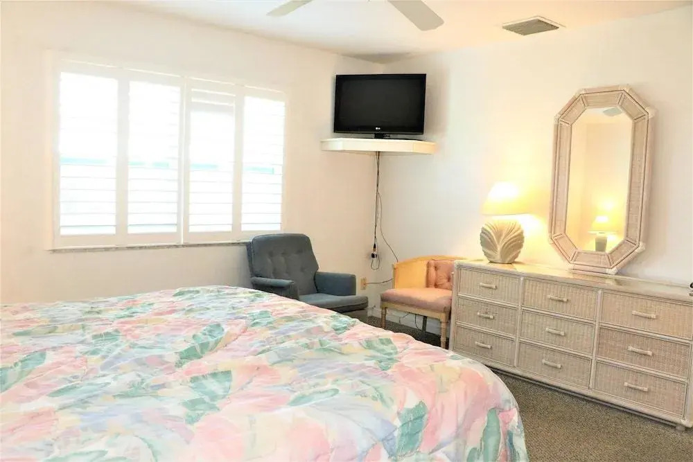 Jamaica Royale 016 - 1 Br Condo