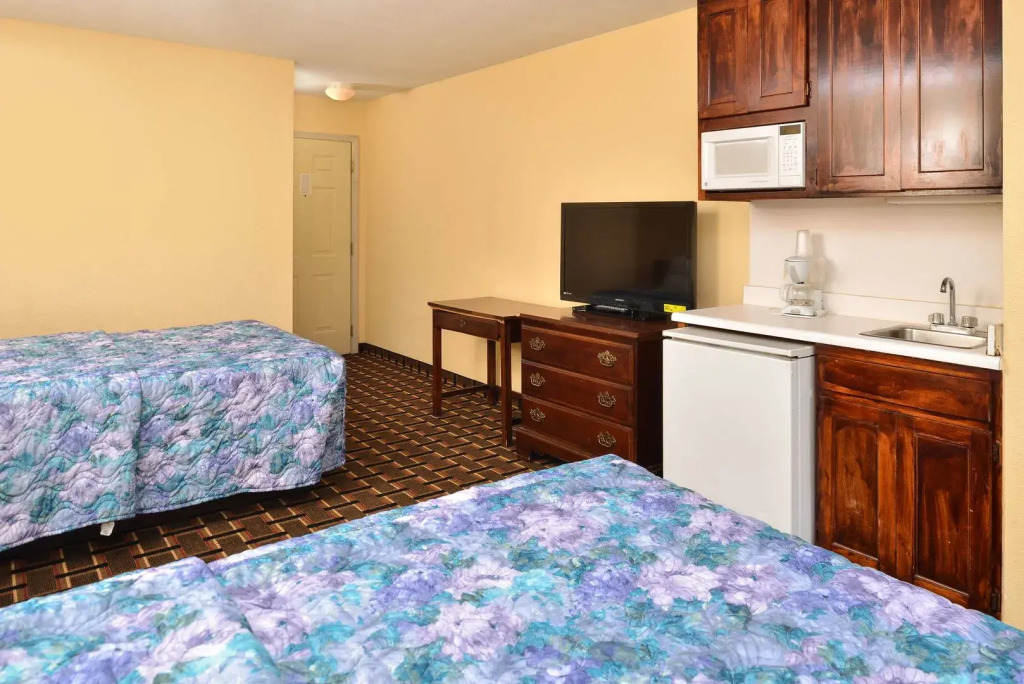 Americas Best Value Inn and Suites Albemarle