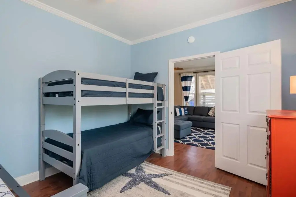 The Sassy Seahorse by Oak Island Accommodations