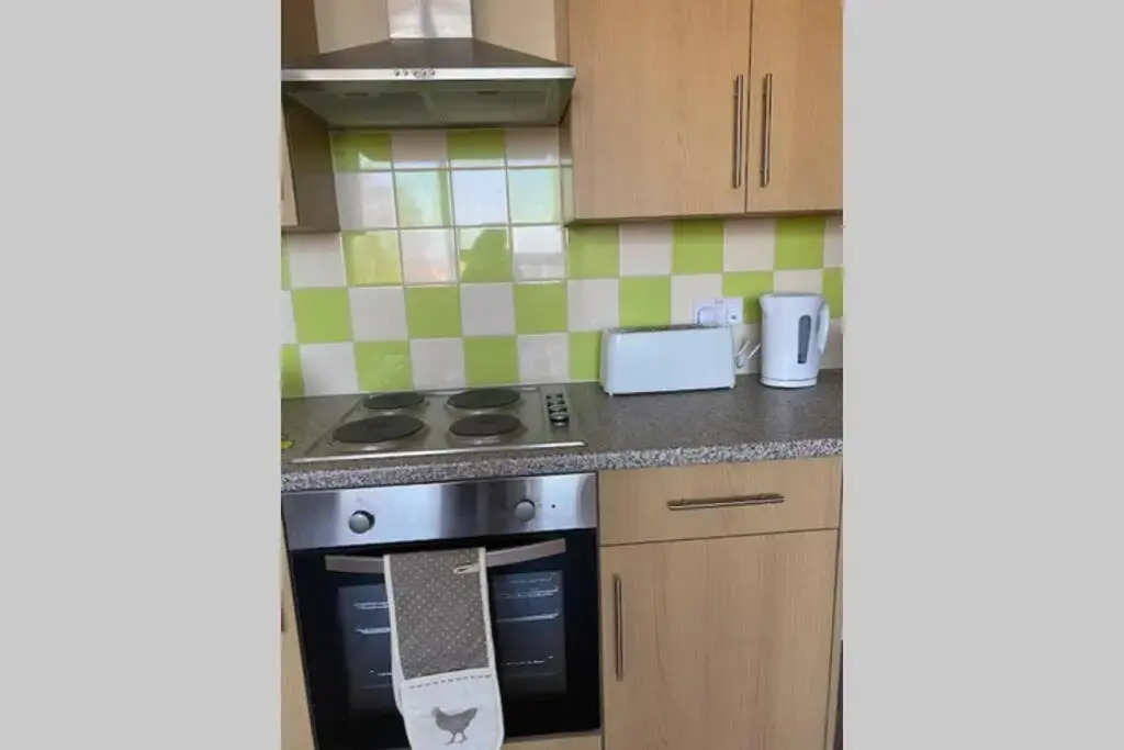 3 Bed Contemporary Crewe apartment