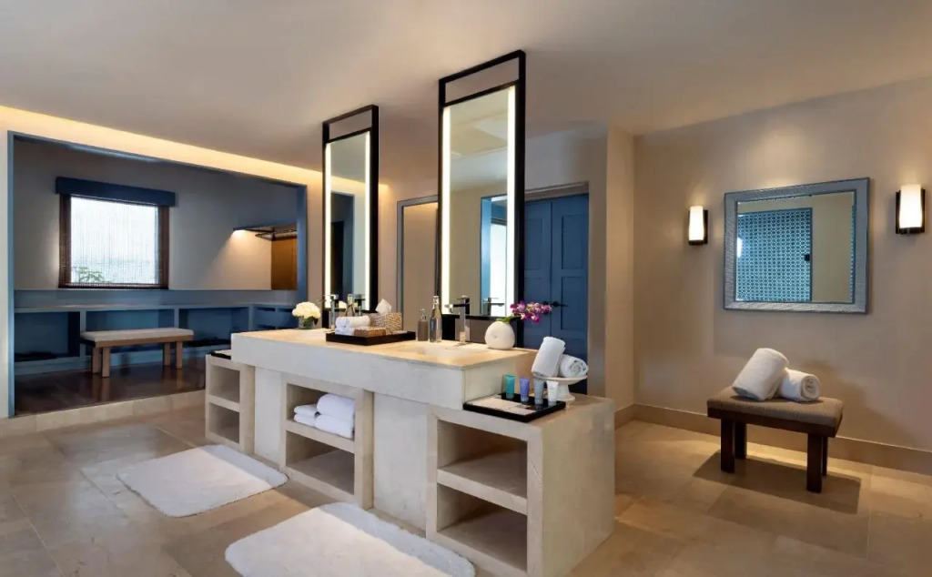 The Halcyon Private Isles Maldives, Autograph Collection