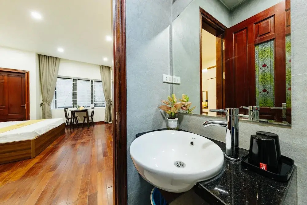 The Art - HiHome KMT Deluxe Studio Ba Dinh