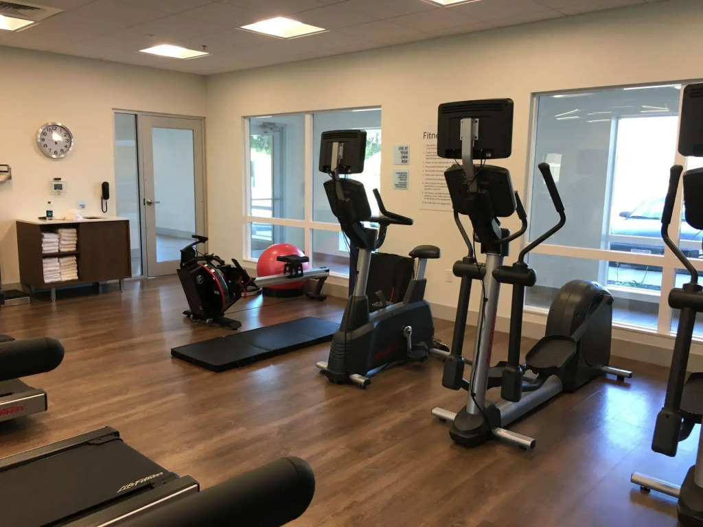 Holiday Inn Express & Suites - Rice Lake by IHG