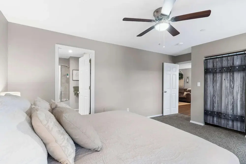 Lakeside Bliss Retreat 2 BDR