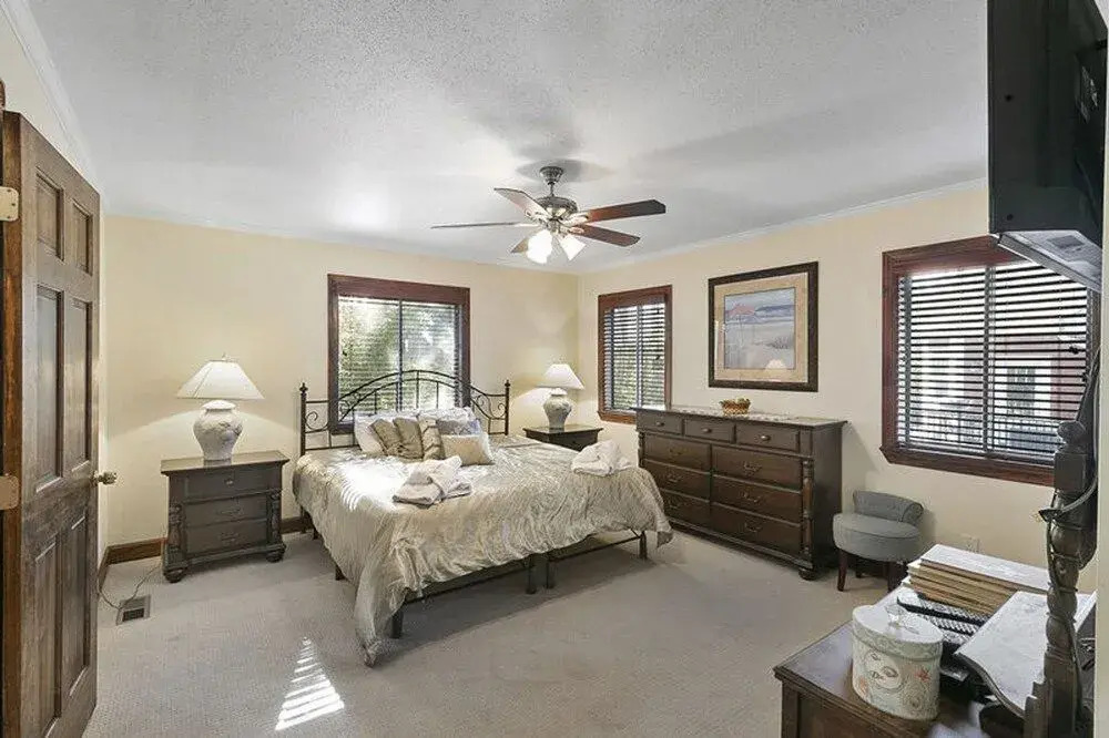 Island Oasis by Five Star Properties