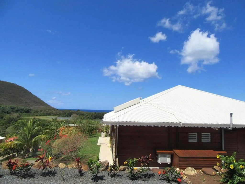 Villa de 2 chambres avec vue sur la mer piscine privee et jardin clos a Deshaies