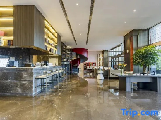 Live Continent Hotel