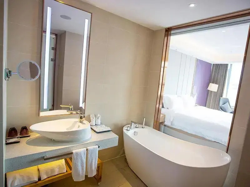 Lavande Hotel·Santai Chengbei Passenger Transport Center Binjiang Park