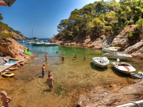 LETS HOLIDAYS SEA VIEWS APARTMENT in SA GABARRA