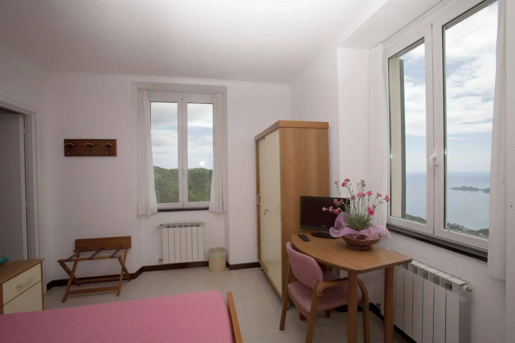 Hotel Montallegro