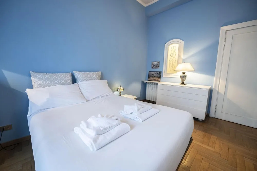 Trastevere 2 BR Cozy Apartment