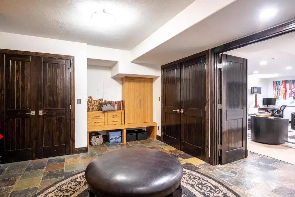 601 Deer Valley Drive