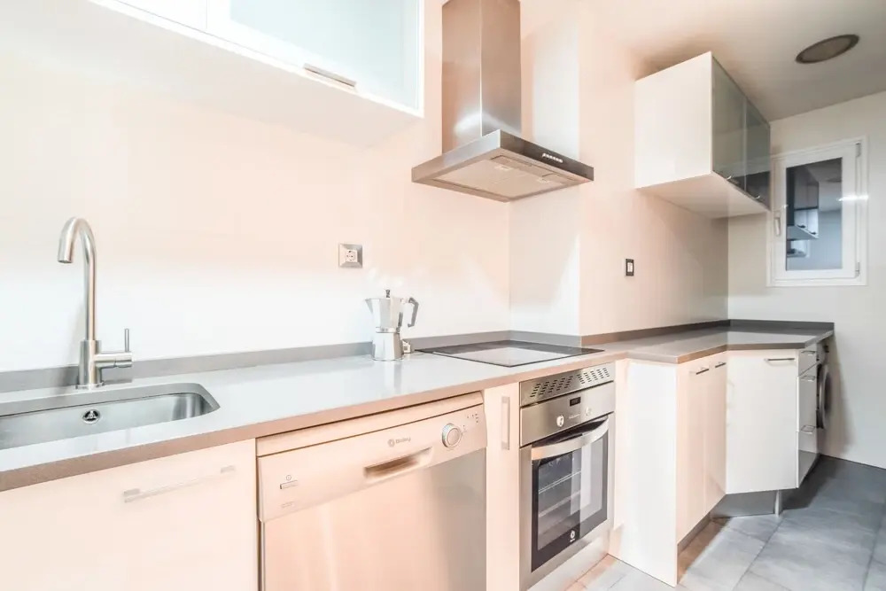 Room to Rent Bernabeu Spacious Apartment