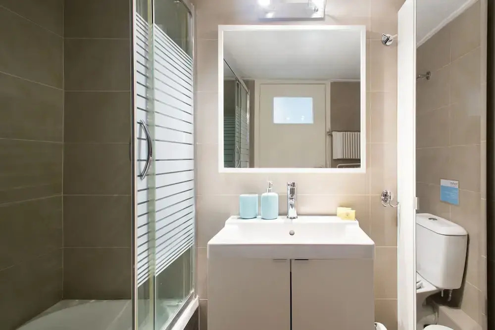 Apartment 102m² - Roof Garden with Acropolis View