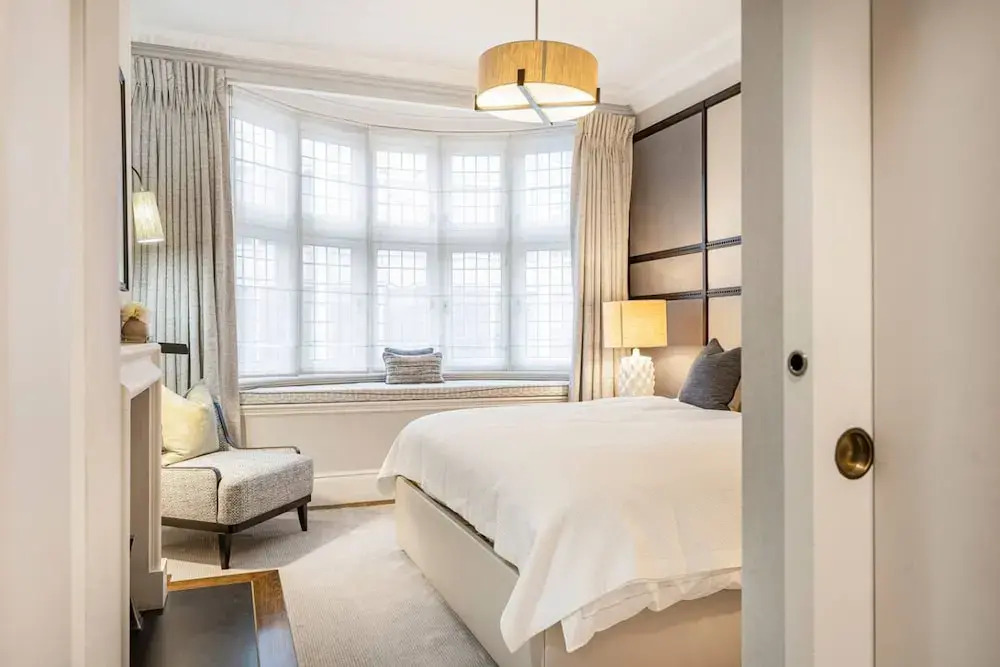 Mayfair Home Private Parking Central AC