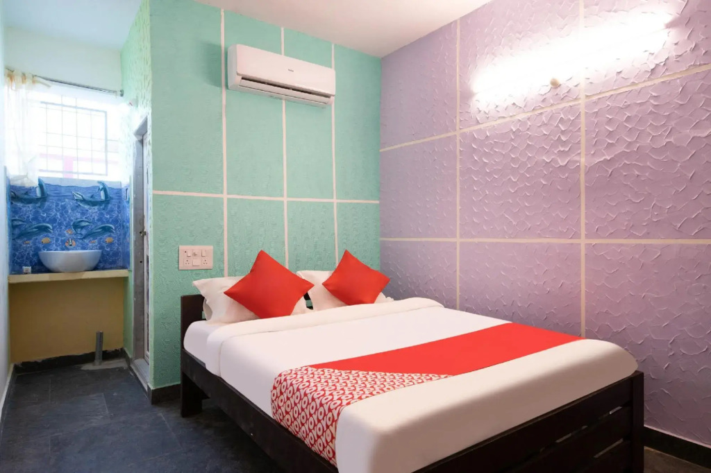 Sonika Grand by OYO Rooms