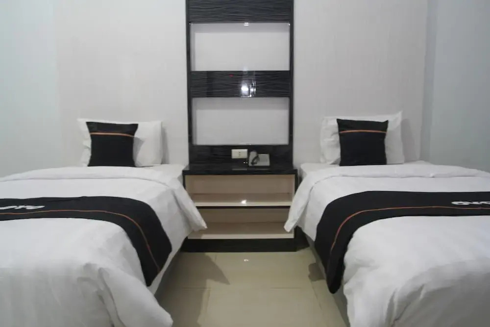 OYO 2104 Hotel Grand Sabrina