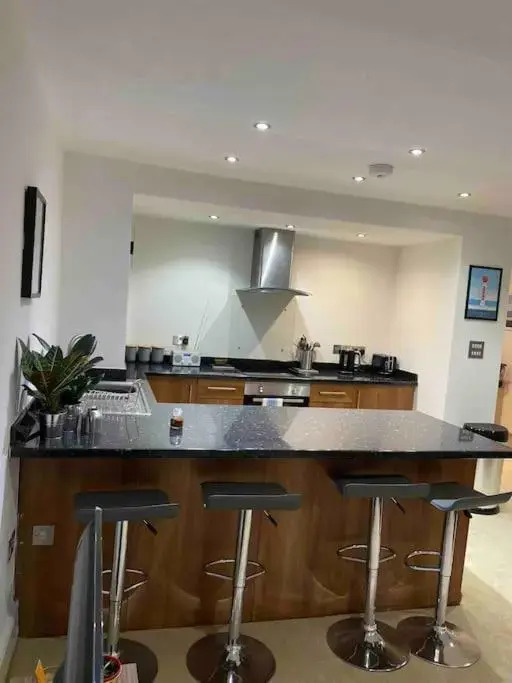 Beach Retreat, Stones Throw Away from Beach