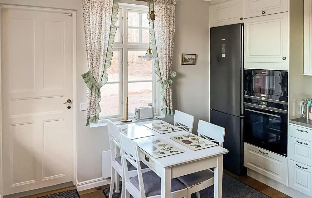3 Bedroom Awesome Home In Tranås