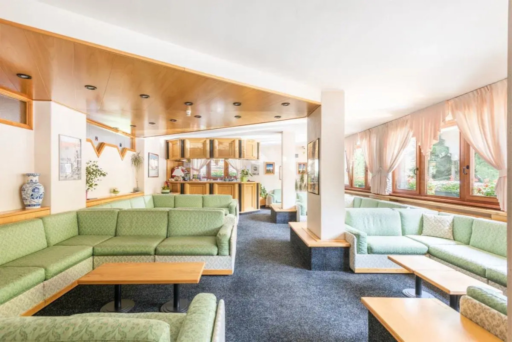 Hotel Alpina