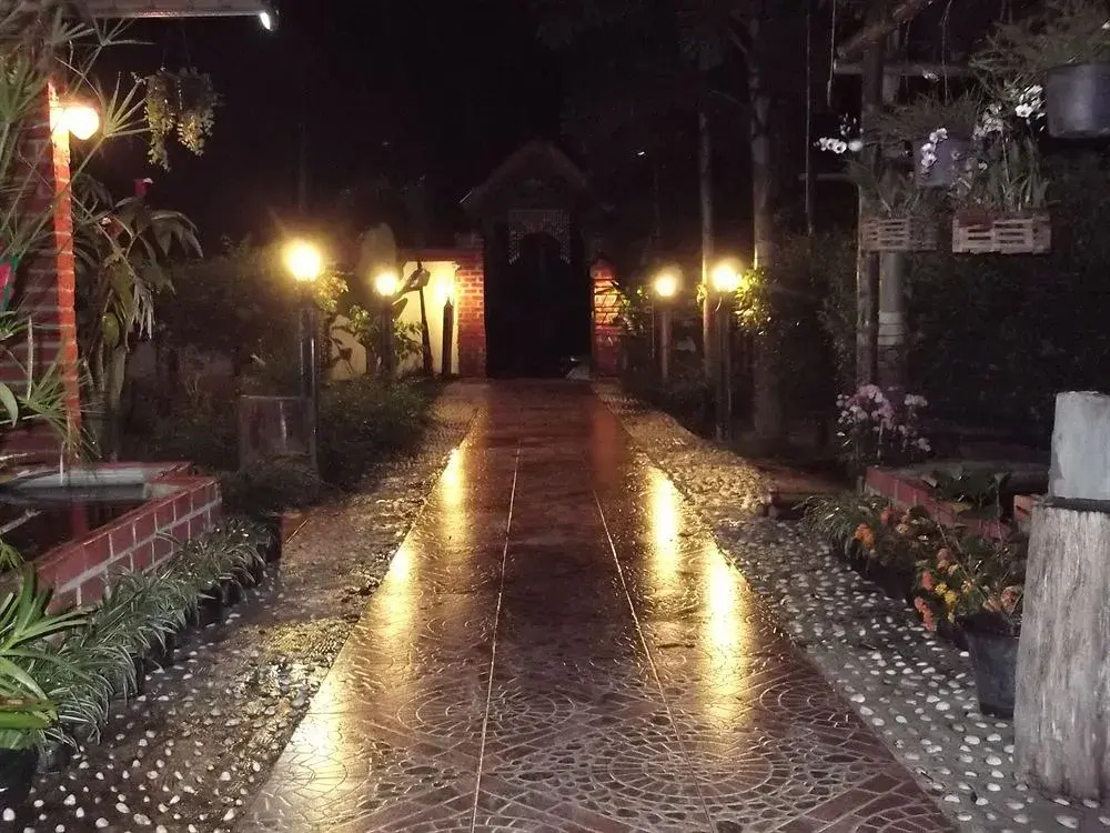 24/7 Hotel