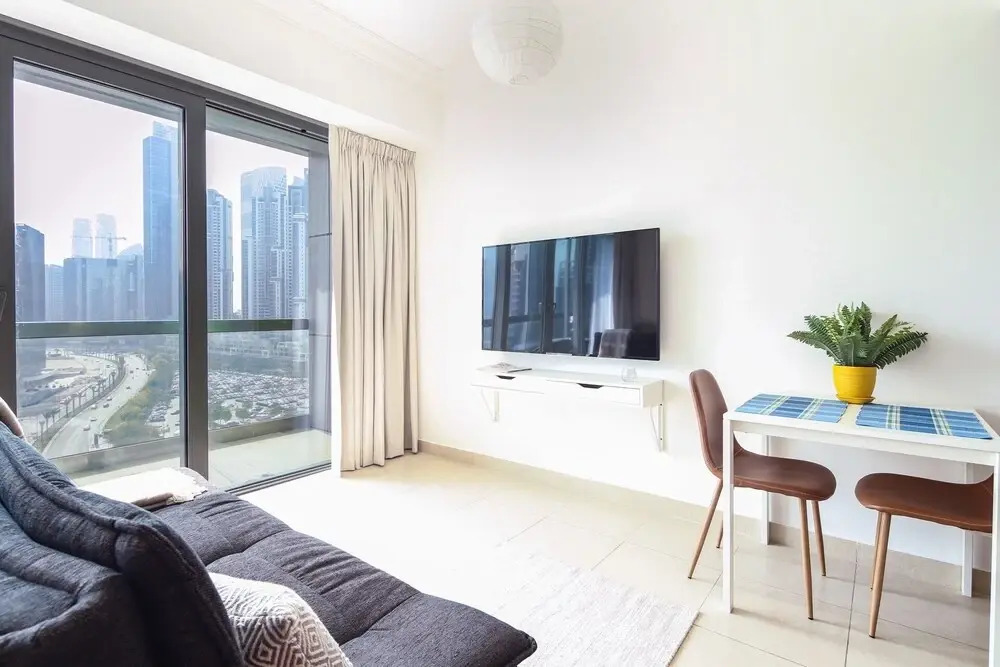 Spacious Studio in new 8 Boulevard Walk!